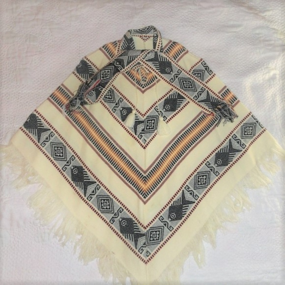 SOLD!! Vintage Poncho Fringe Southwest Fish Pisces - Picture 1 of 8